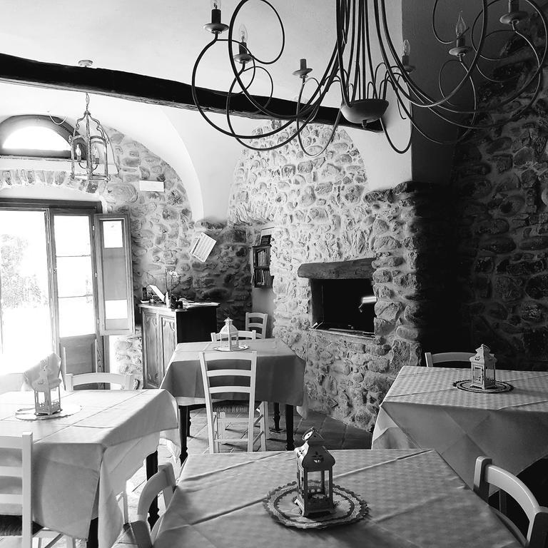 La Peschiera Sul Vara B&B Sesta Godano ภายนอก รูปภาพ